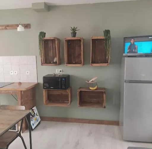 Appt Bord De /rez De Jardin * ノートル・ダム・ド・モン