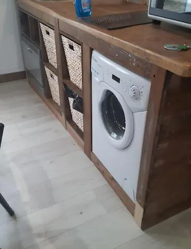 Appt Bord De /rez De Jardin アパート